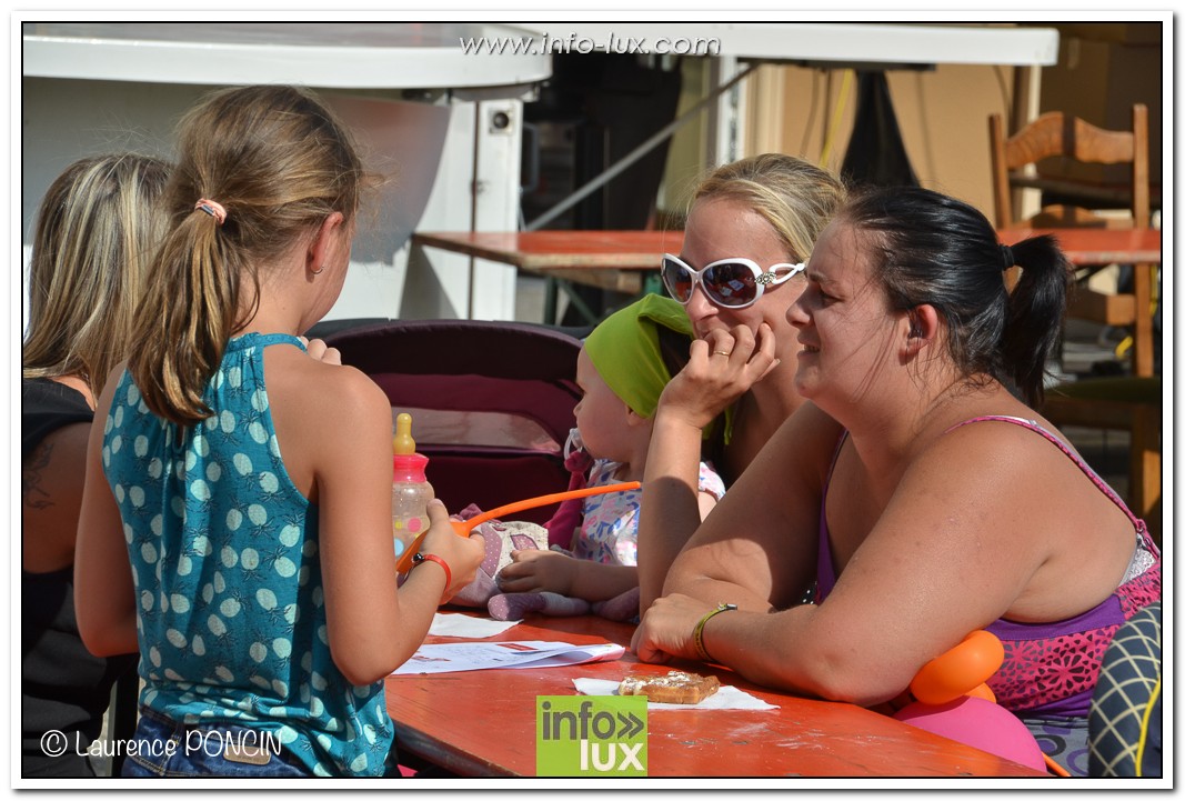 //media/jw_sigpro/users/0000002529/fetenationalehabay2017/Laurence PONCIN-5654